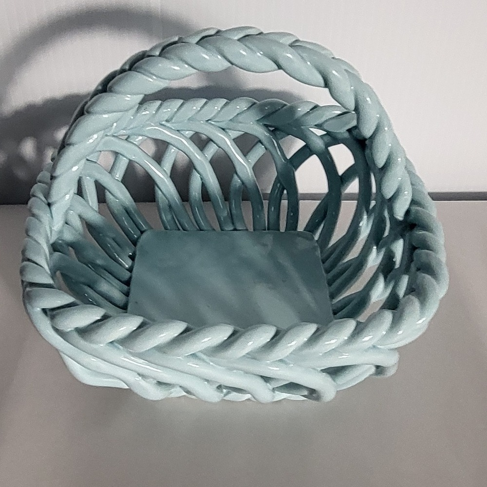 Grace Pantry Hand Woven Ceramic Basket Blue Pastel‎ Decorative Trinket Candy